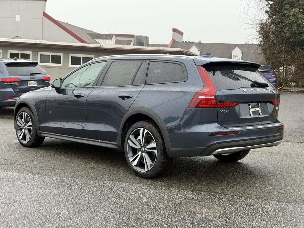 New 2026 Volvo V60 B5 Cross Country Plus w/ Protection Package Premier image 21