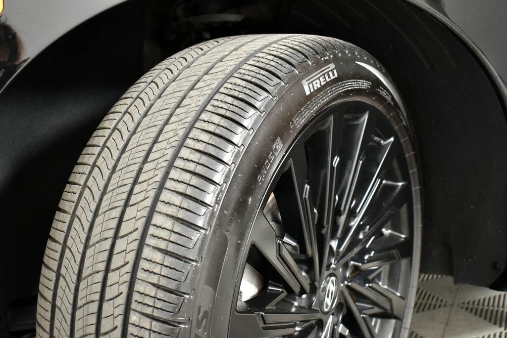 Used 2024 Hyundai Santa Fe Calligraphy image 10