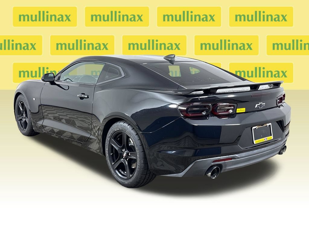 Used 2019 Chevrolet Camaro LT RWD image 7