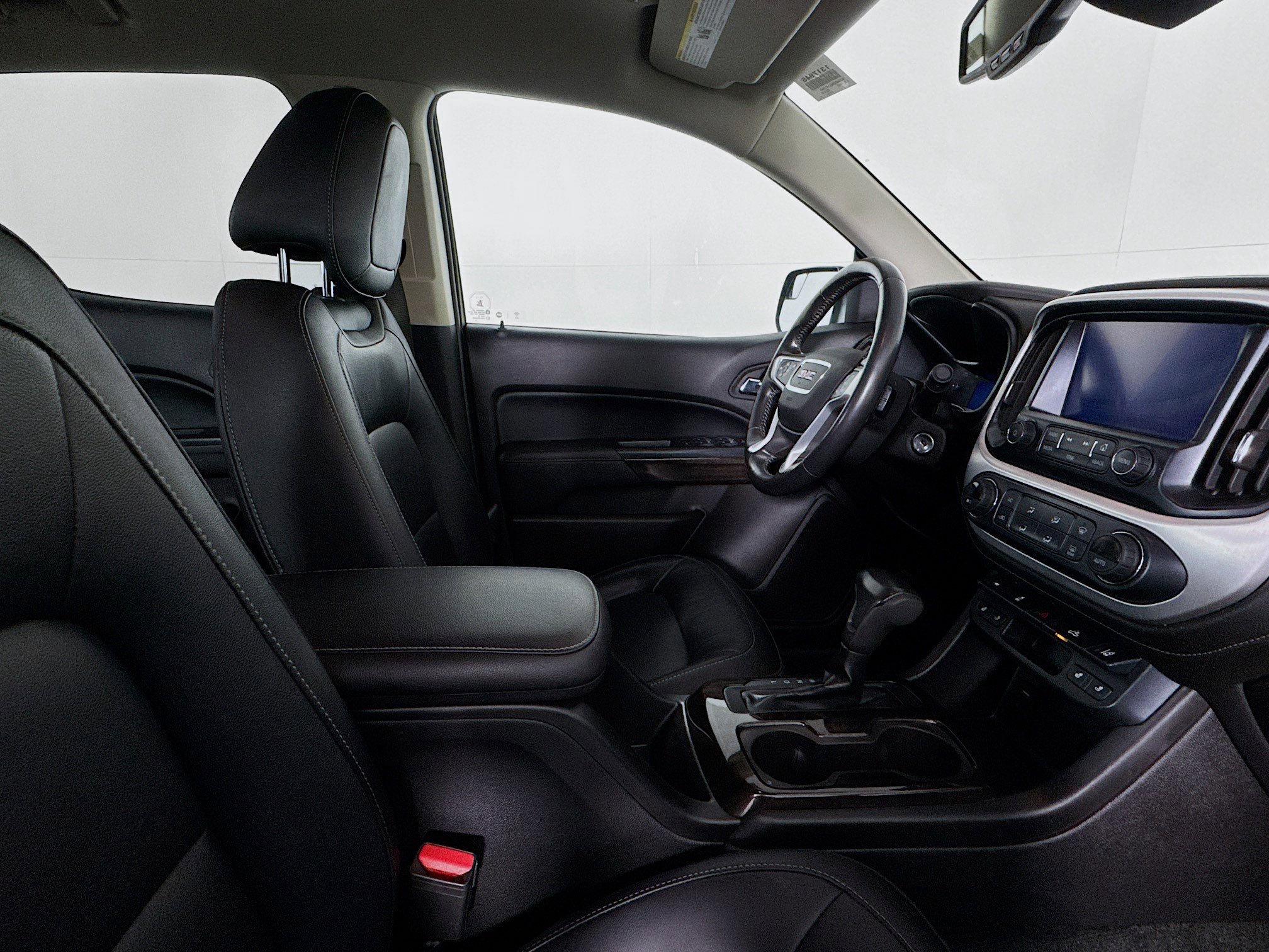 Used 2018 GMC Canyon SLT image 27