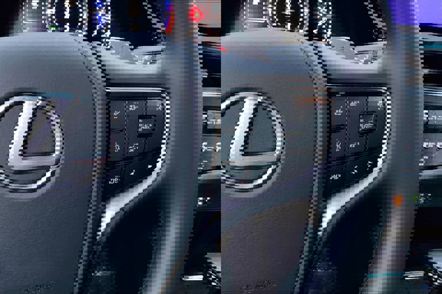 Certified 2025 Lexus ES 350 w/ Premium Package image 25