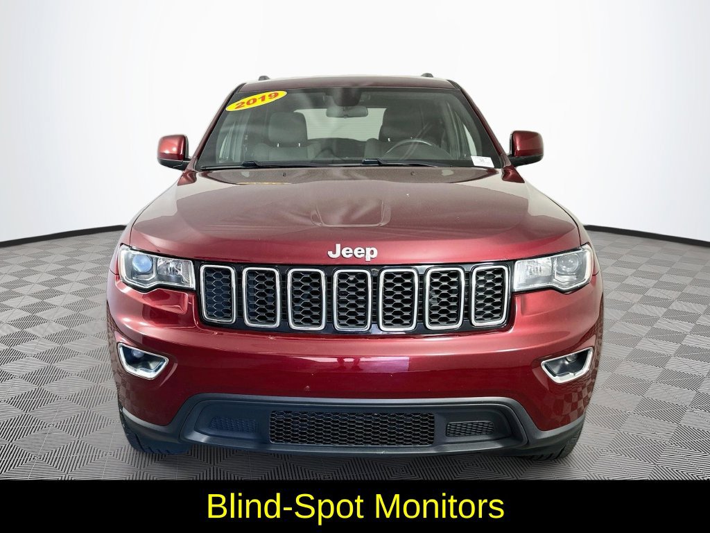 Used 2019 Jeep Grand Cherokee Laredo AWD/4WD image 4