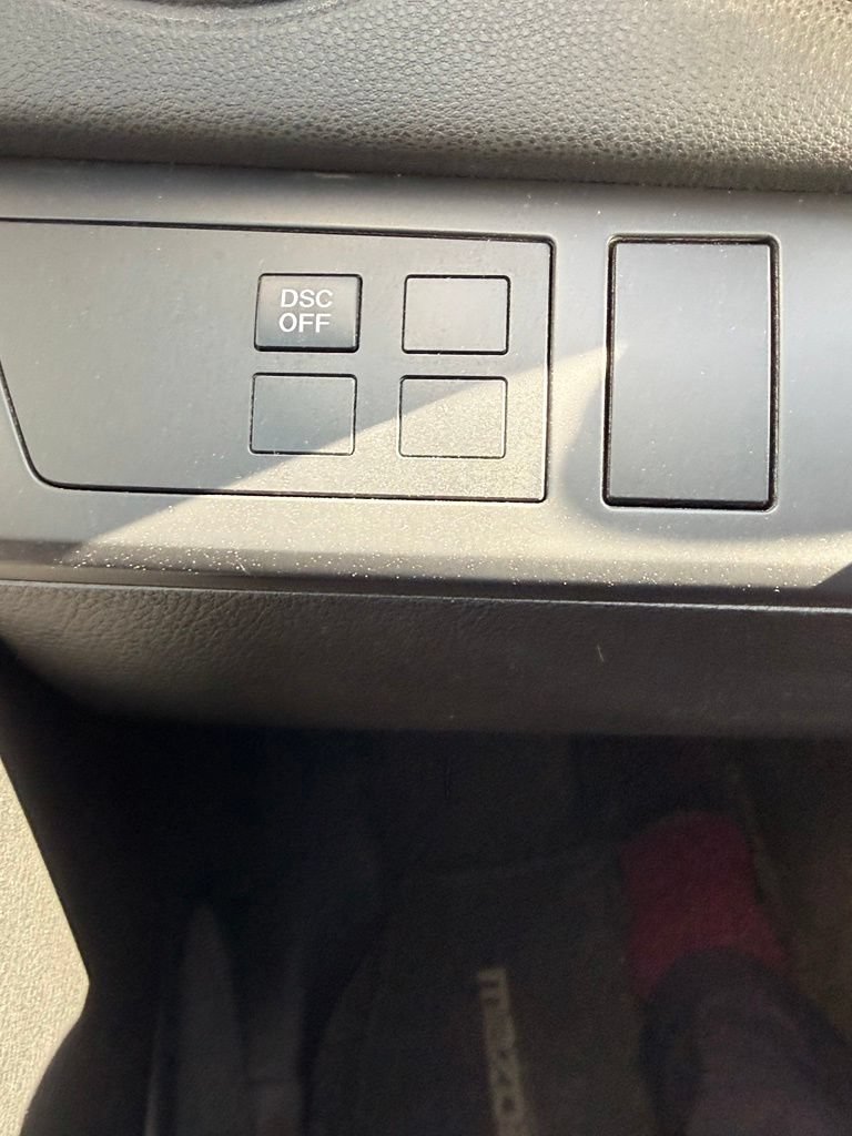 Used 2011 MAZDA MAZDA3 i Sport FWD image 18