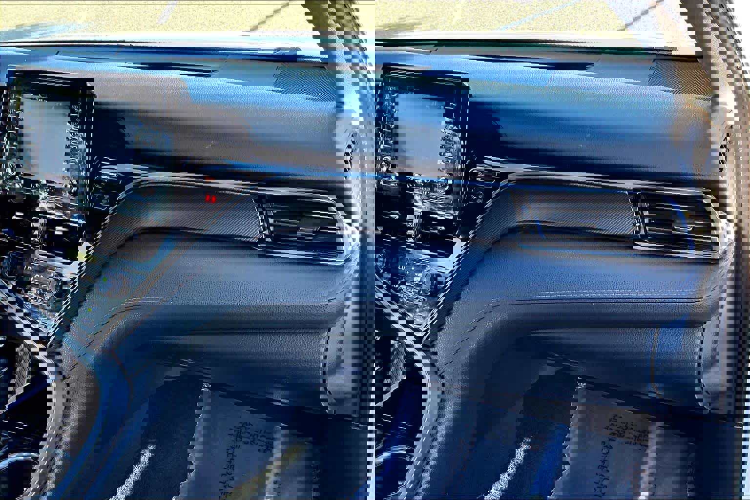 Used 2021 Toyota Camry SE image 18