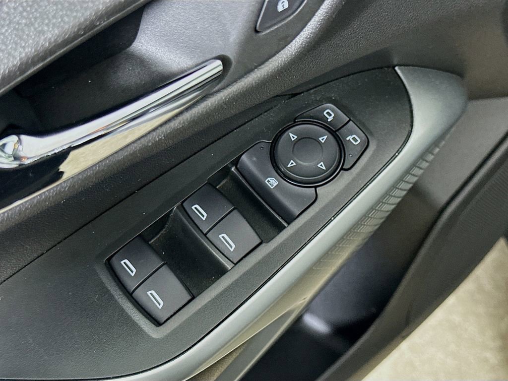 Used 2025 Chevrolet Trax LS FWD image 20
