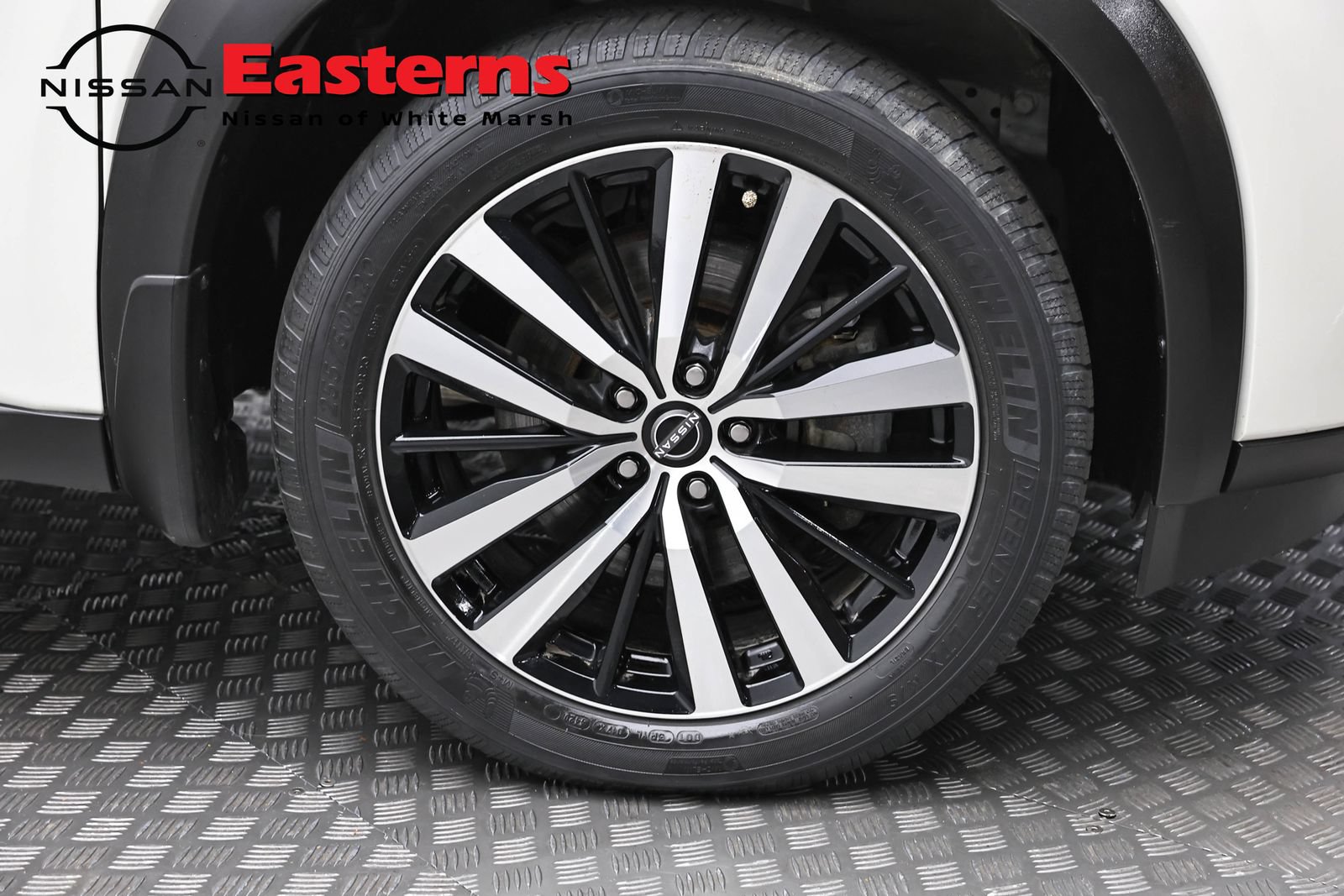 Used 2023 Nissan Pathfinder Platinum AWD/4WD image 33