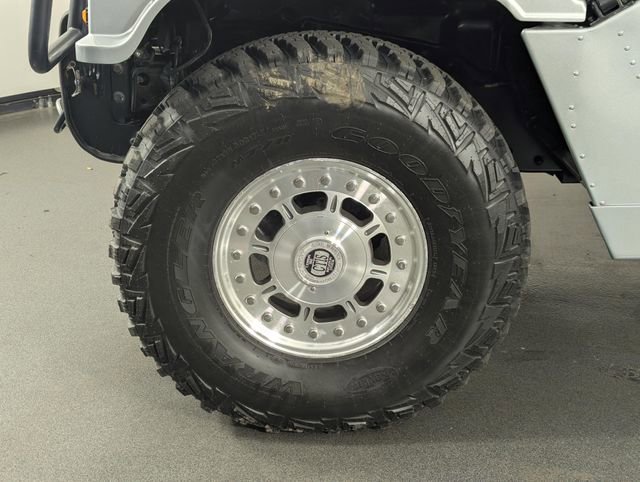 Used 2003 HUMMER H1 4-Door Open Top AWD/4WD image 12