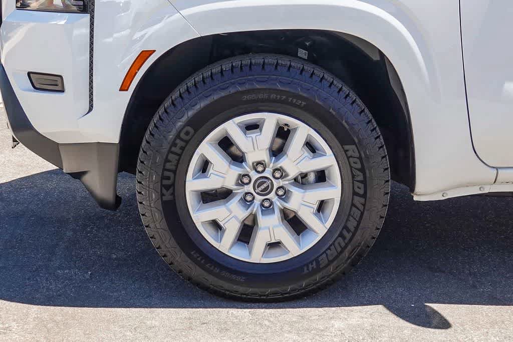 Used 2023 Nissan Frontier SV RWD image 10