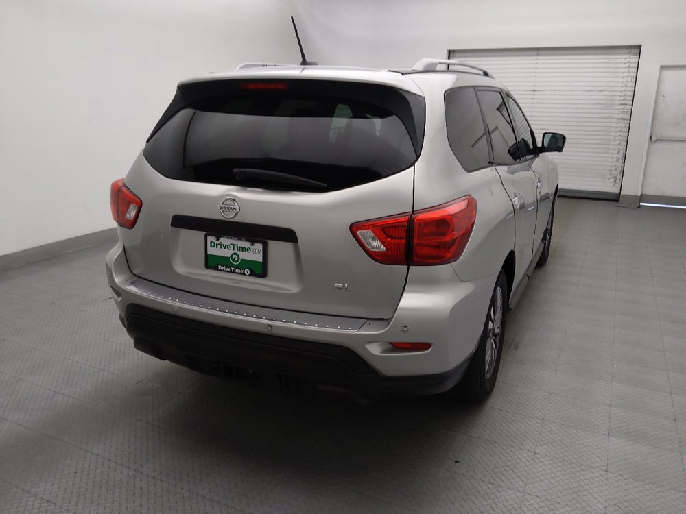 Used 2017 Nissan Pathfinder SL w/ SL Premium Package FWD image 7