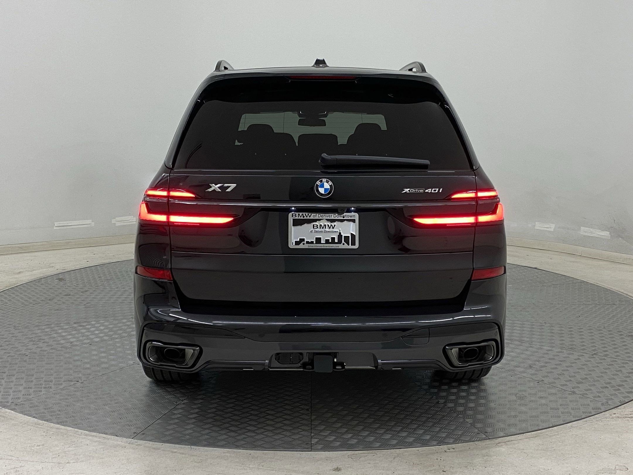 Used 2026 BMW X7 xDrive40i w/ M Sport Package image 9