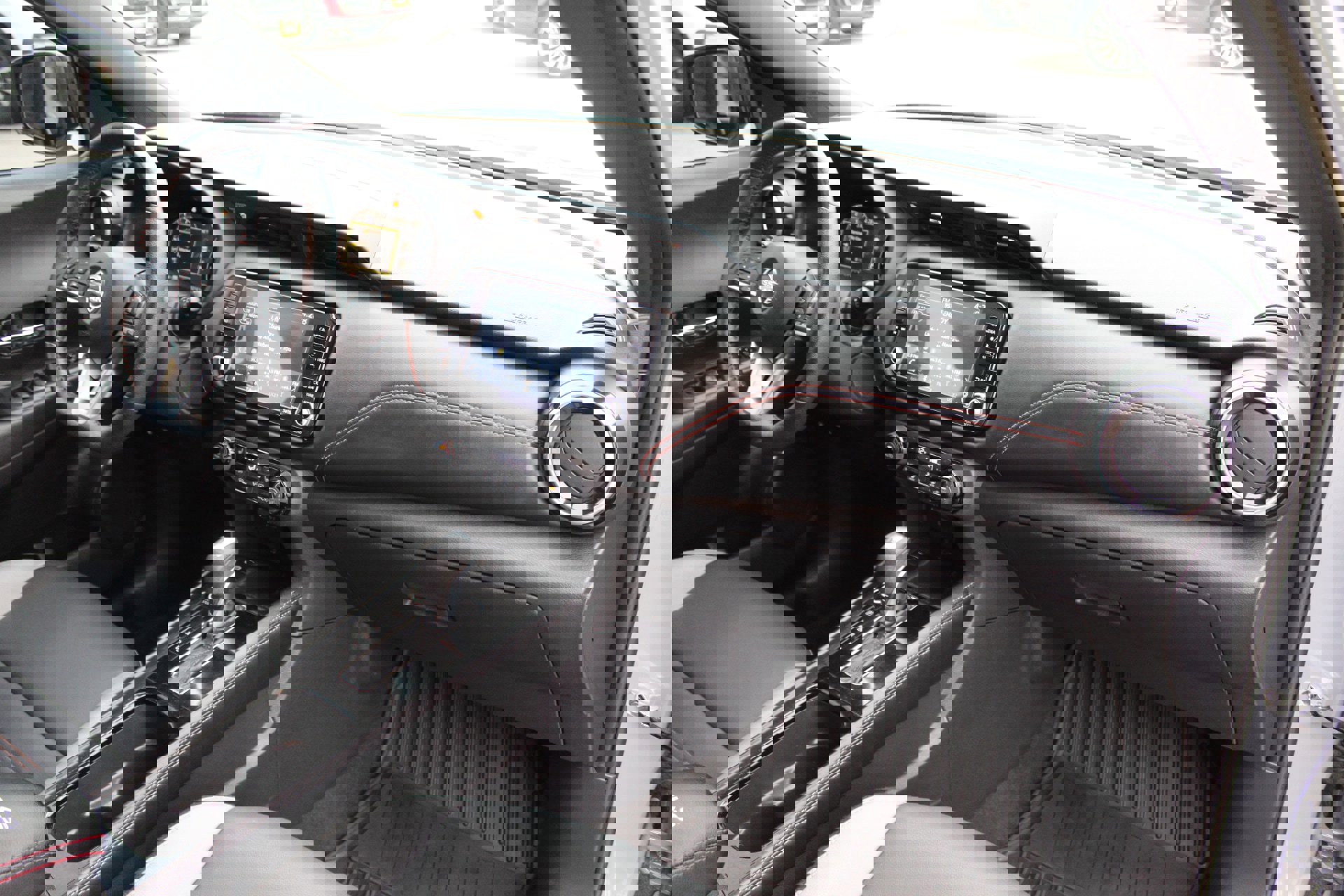 Used 2024 Nissan Kicks SR w/ SR Premium Package image 17