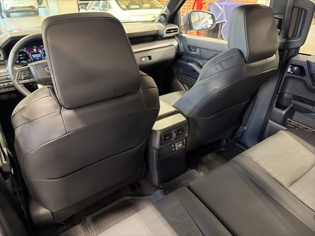 Used 2025 Toyota 4Runner TRD Off-Road Premium image 33