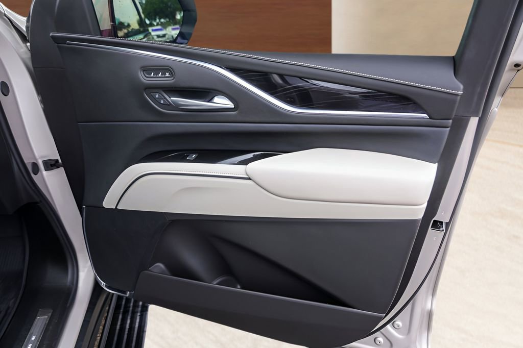 Used 2024 Cadillac Escalade Sport w/ Touring Package image 33