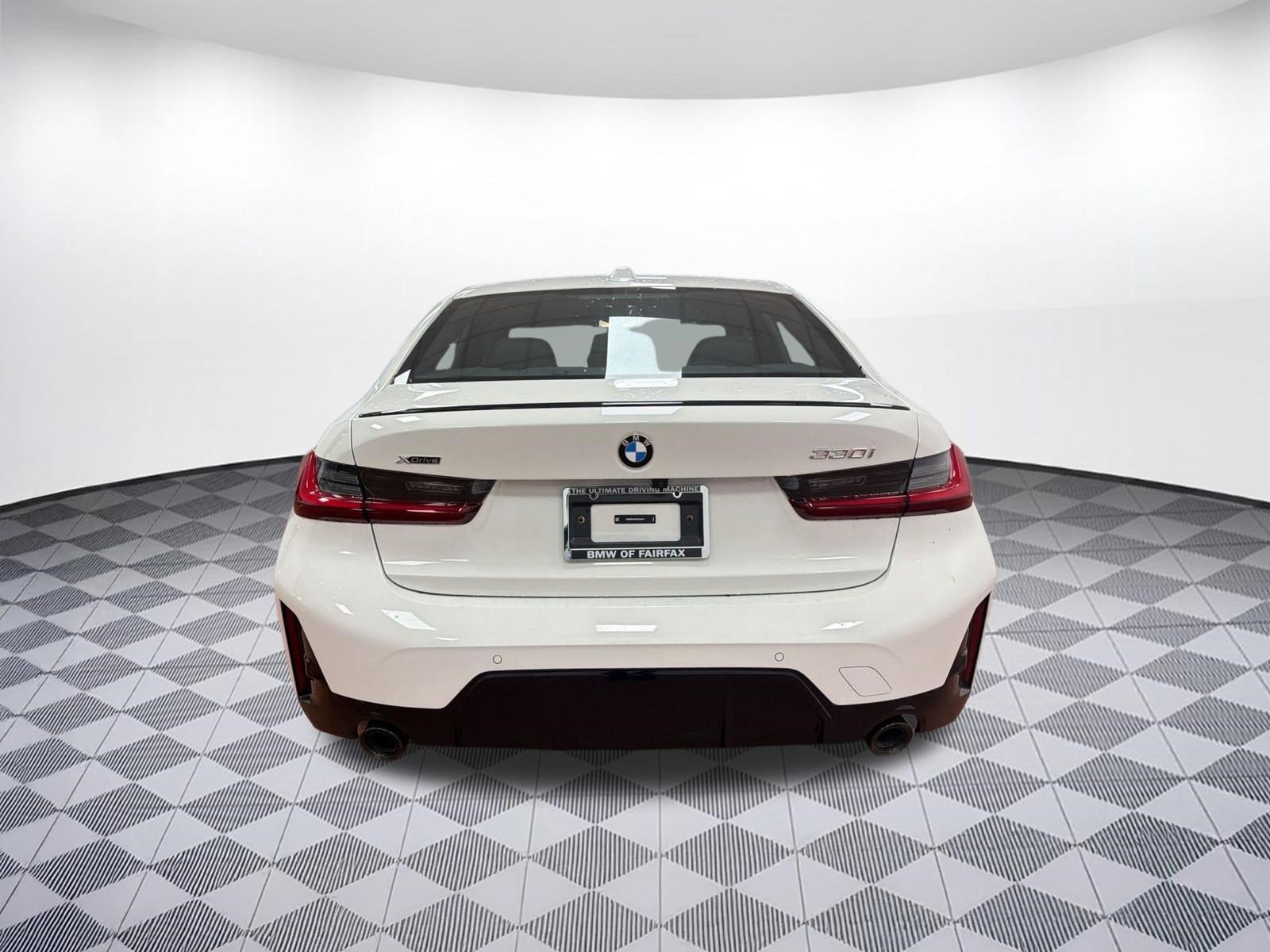 New 2026 BMW 330i xDrive Sedan w/ M Sport Package image 9