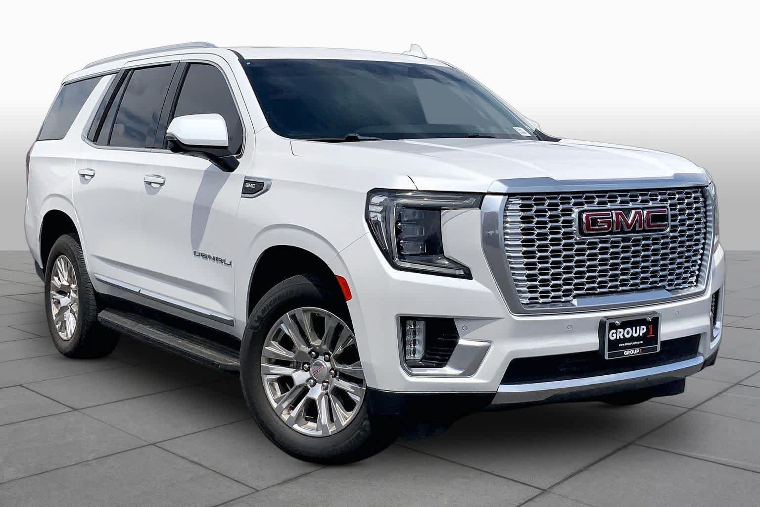 Used 2021 GMC Yukon Denali w/ Advanced Technology Package RWD image 3
