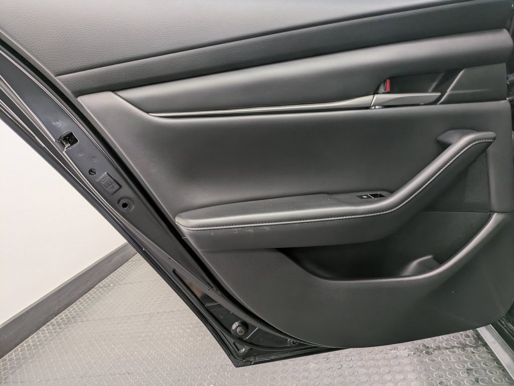Certified 2020 MAZDA MAZDA3 AWD Sedan w/ Select Package image 22