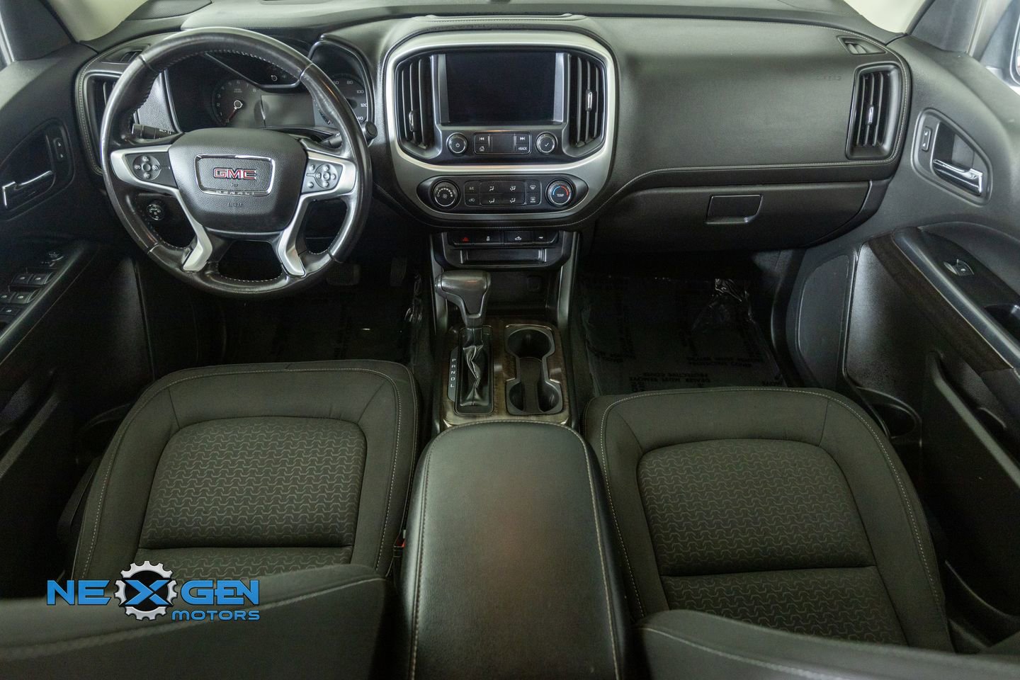 Used 2020 GMC Canyon SLE w/ Elevation Edition image 29