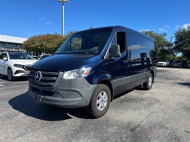 Used 2023 Mercedes-Benz Sprinter 2500 image 2