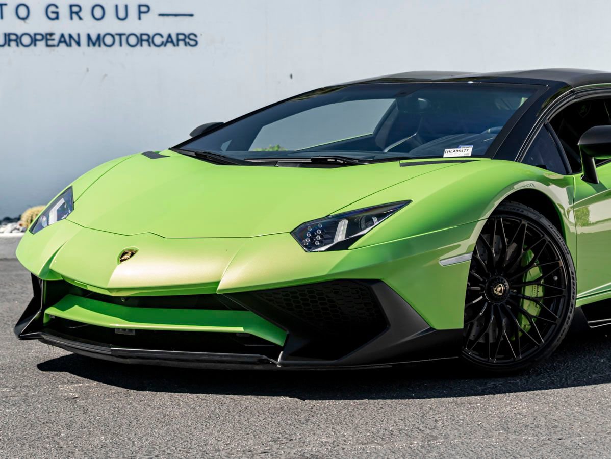 Used 2017 Lamborghini Aventador LP 750-4 Superveloce image 2