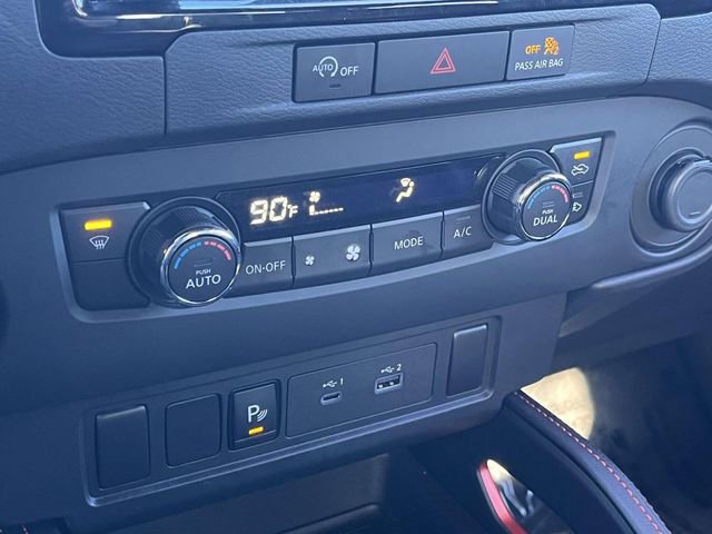 Used 2024 Nissan Frontier PRO-4X w/ Technology Package image 29