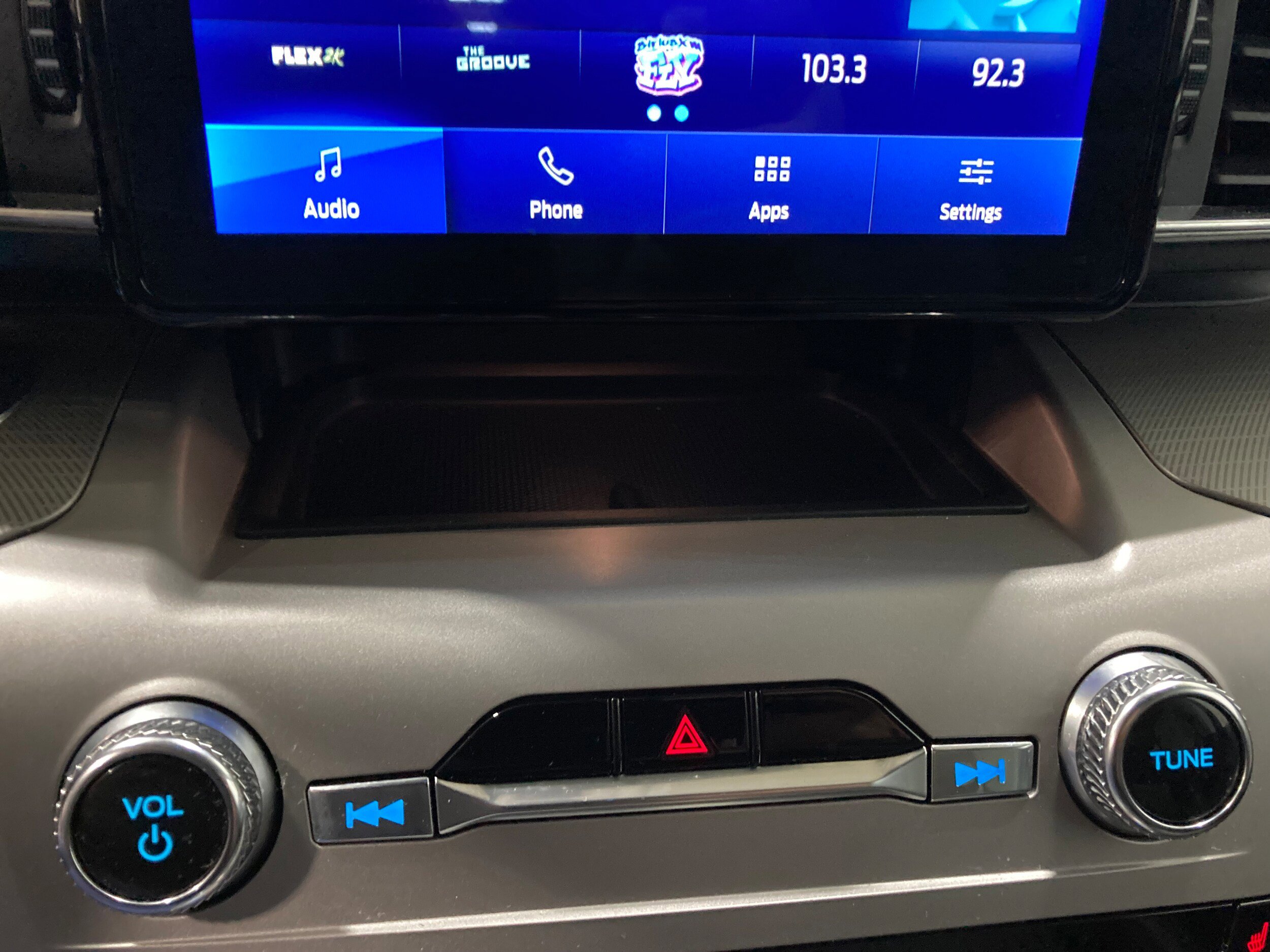 Used 2023 Ford Explorer XLT w/ Equipment Group 202A AWD/4WD image 29
