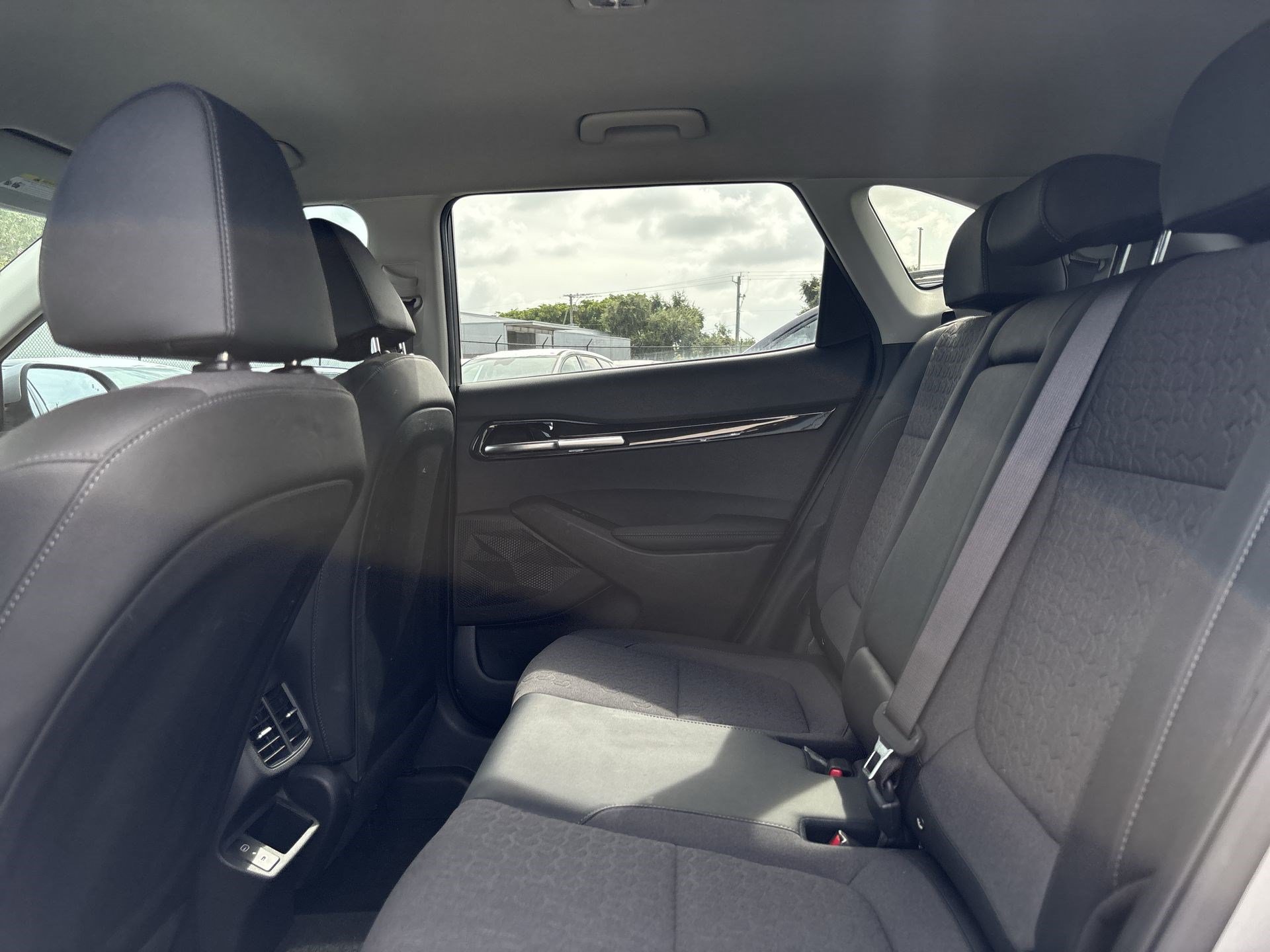 Used 2024 Kia Seltos S FWD image 22