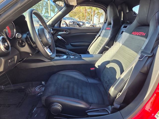 Used 2018 FIAT 124 Spider Abarth image 12