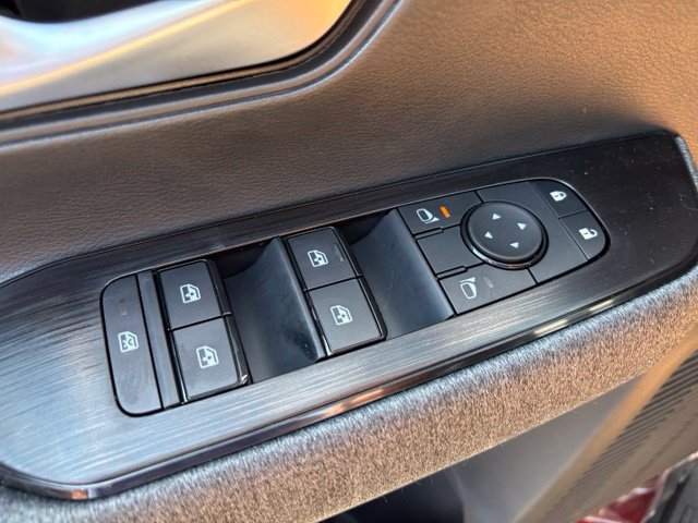 New 2026 Nissan Kicks SV w/ SV Premium Package AWD/4WD image 9