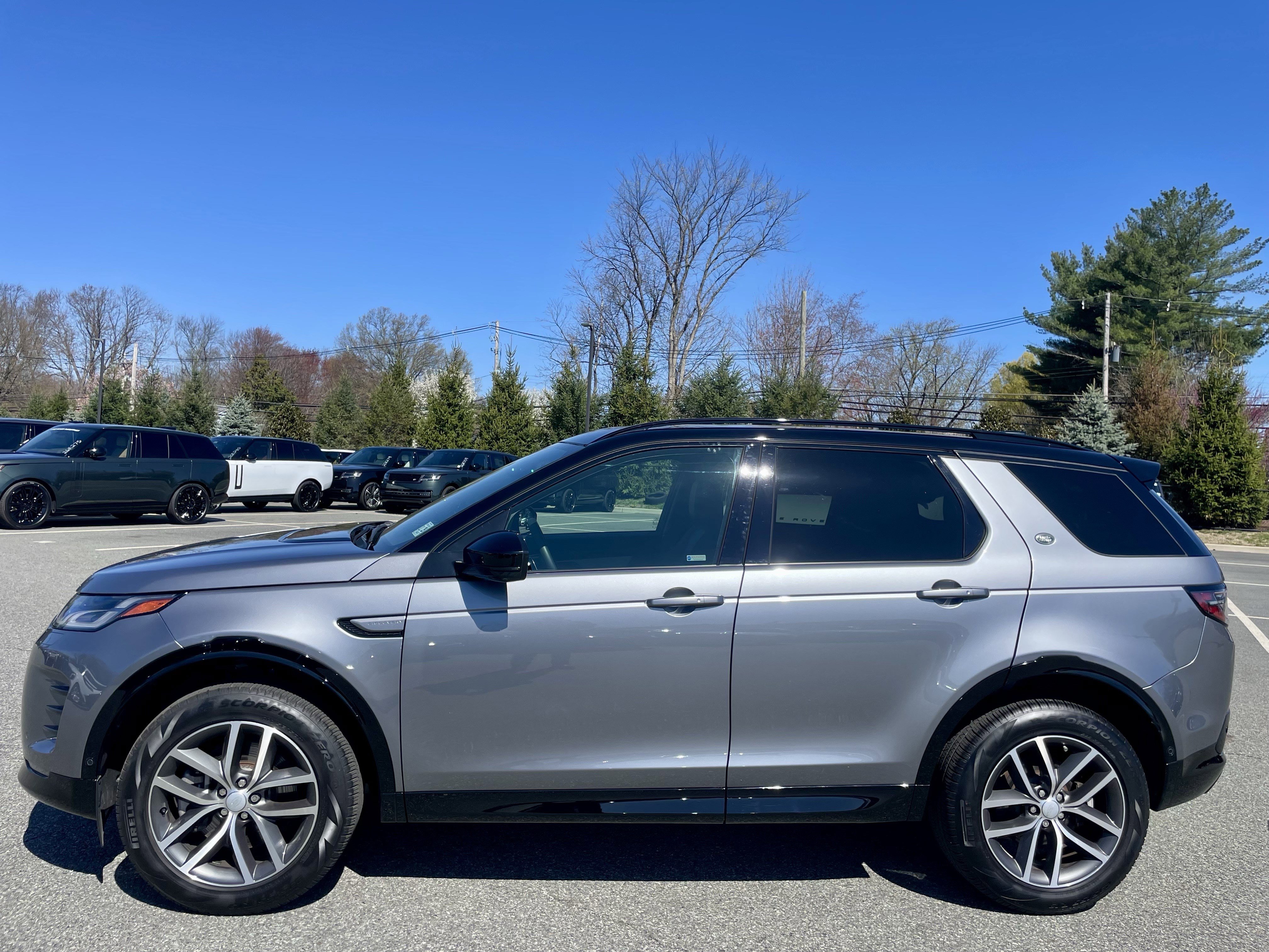 Certified 2024 Land Rover Discovery Sport Dynamic SE image 8