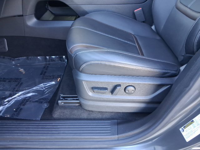 Certified 2026 Nissan Armada SL w/ Captain's Chari Seat Package RWD image 11