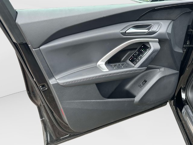 Certified 2025 Audi Q5 Premium AWD/4WD image 19