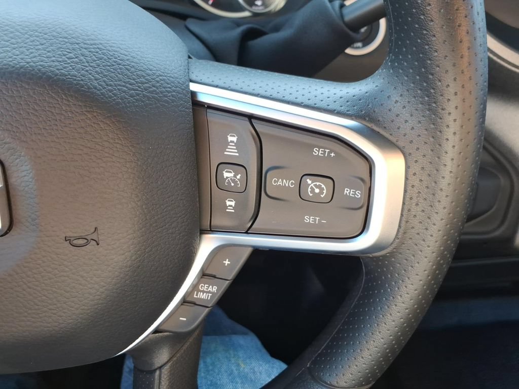 New 2026 RAM 2500 Tradesman AWD/4WD image 19