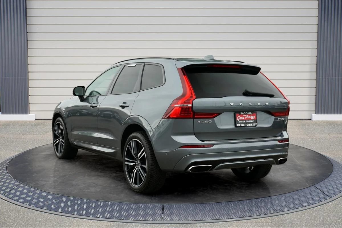 Used 2020 Volvo XC60 T5 R-Design w/ Protection Package Premier AWD/4WD image 5