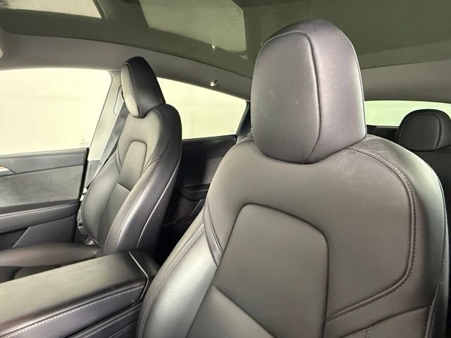 Used 2023 Tesla Model Y Long Range AWD/4WD image 5