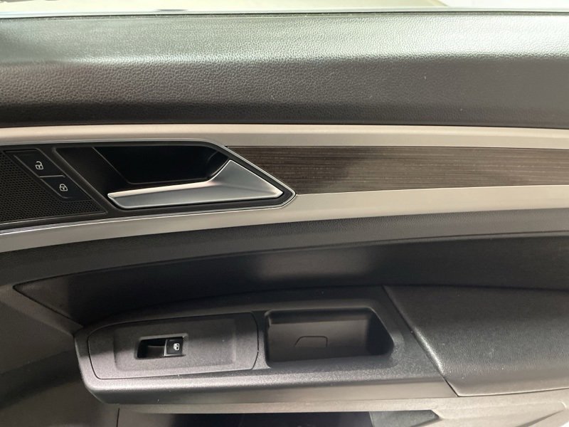 Used 2018 Volkswagen Atlas SE image 14