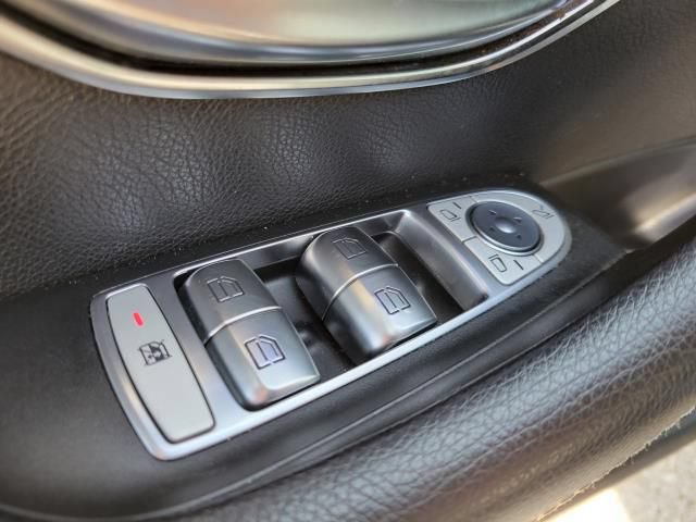 Used 2018 Mercedes-Benz E 400 4MATIC Sedan image 16