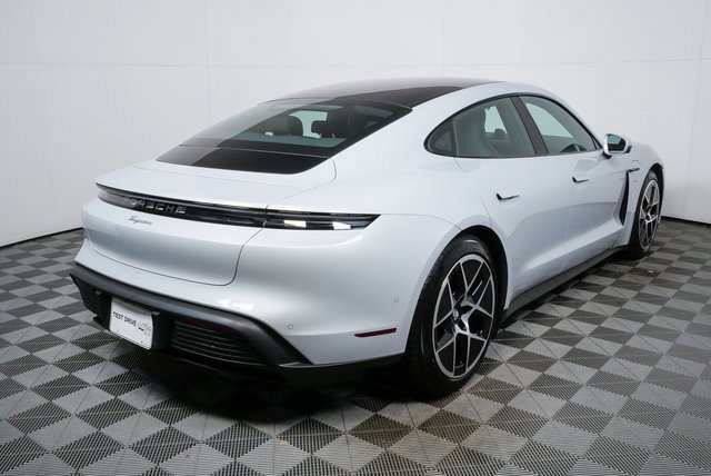 Certified 2025 Porsche Taycan image 28