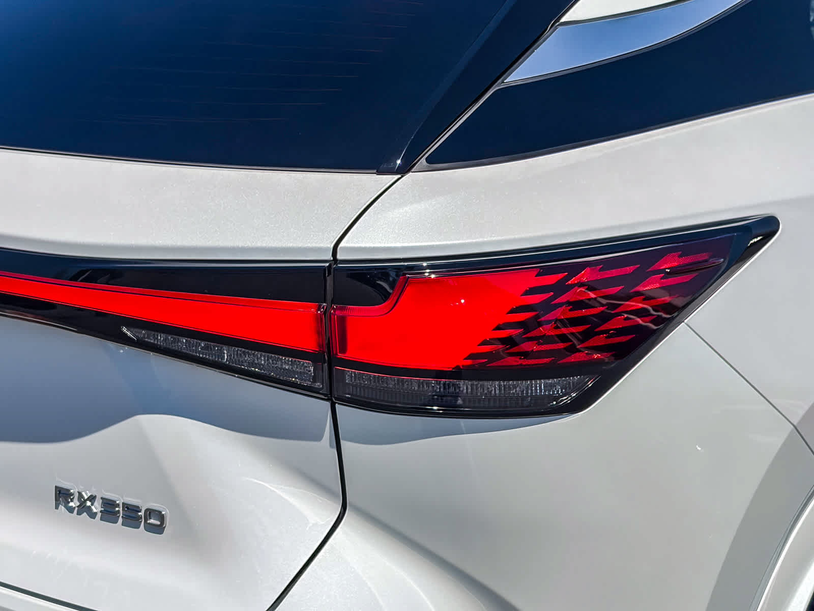 Certified 2024 Lexus RX 350 Premium w/ Convenience Package FWD image 9