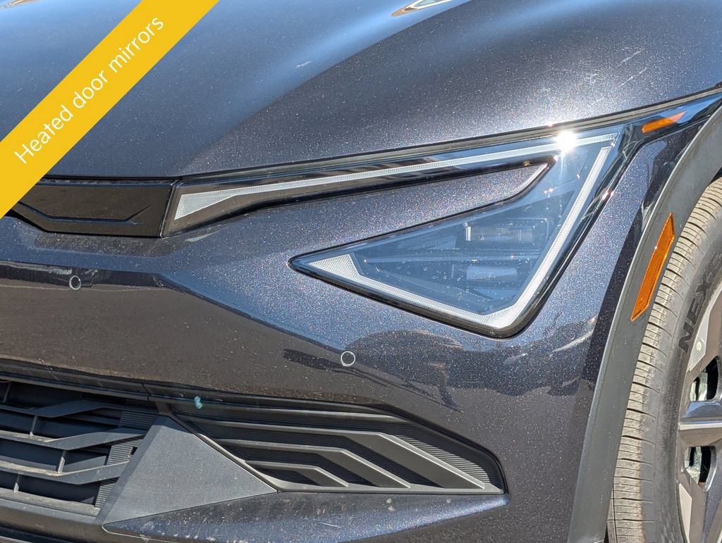 Certified 2025 Kia EV6 Light AWD/4WD image 11