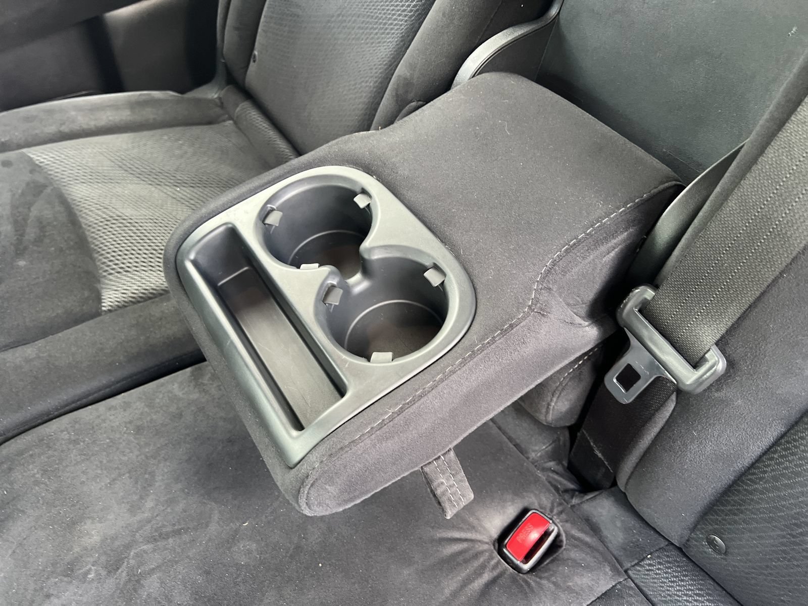 Used 2016 Nissan Pathfinder SV FWD image 19