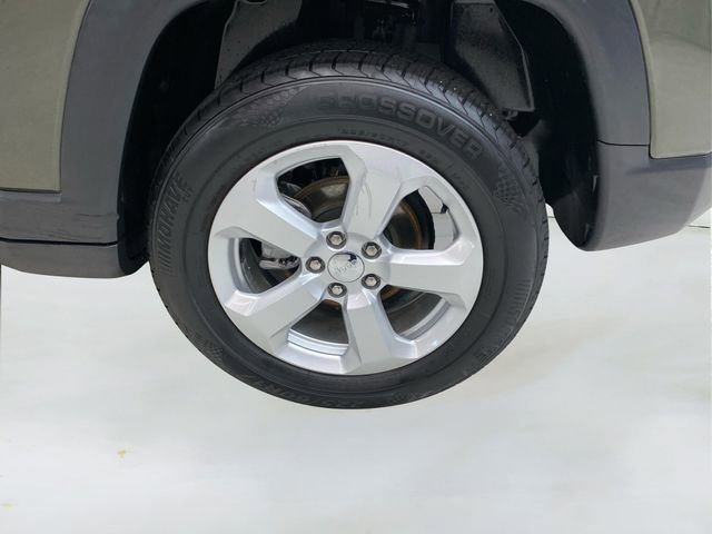 Used 2018 Jeep Compass Latitude w/ Popular Equipment Group image 18