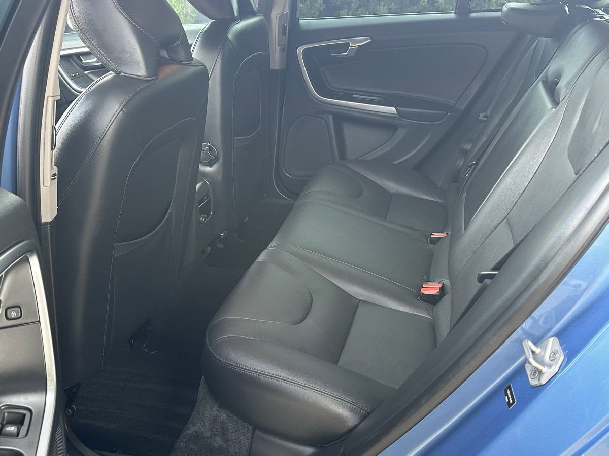Used 2015 Volvo V60 T5 Premier Plus image 15