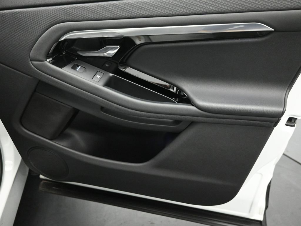 Used 2023 Land Rover Range Rover Evoque R-Dynamic S image 31