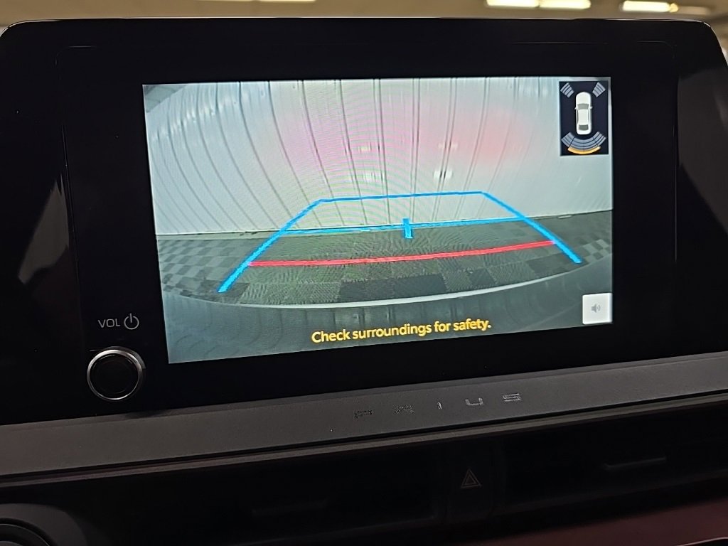 Used 2025 Toyota Prius Plug-In Hybrid image 24