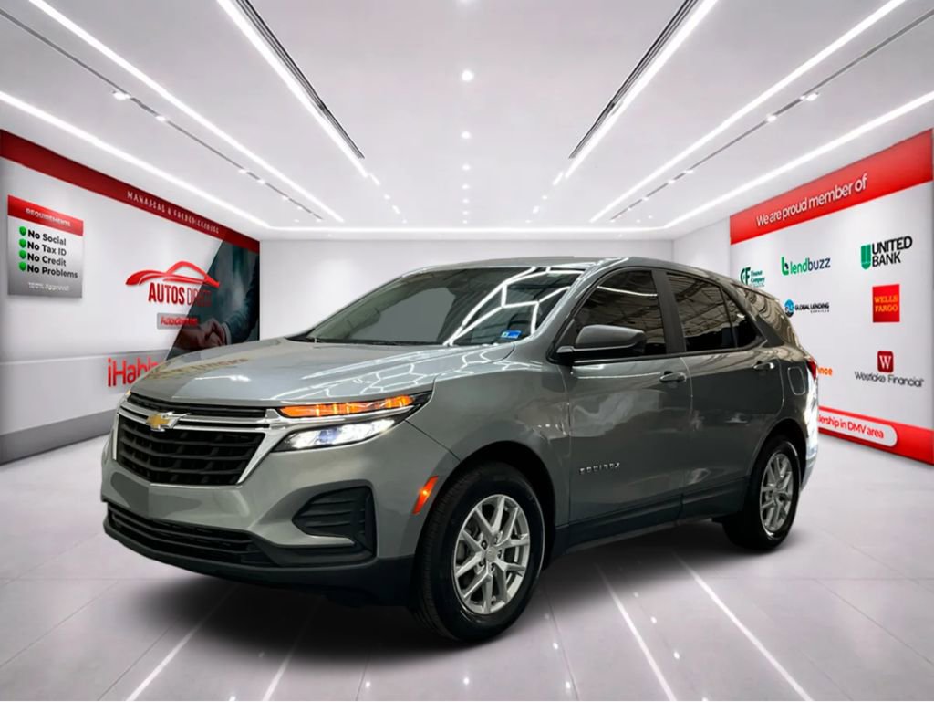 Used 2023 Chevrolet Equinox LS FWD image 3
