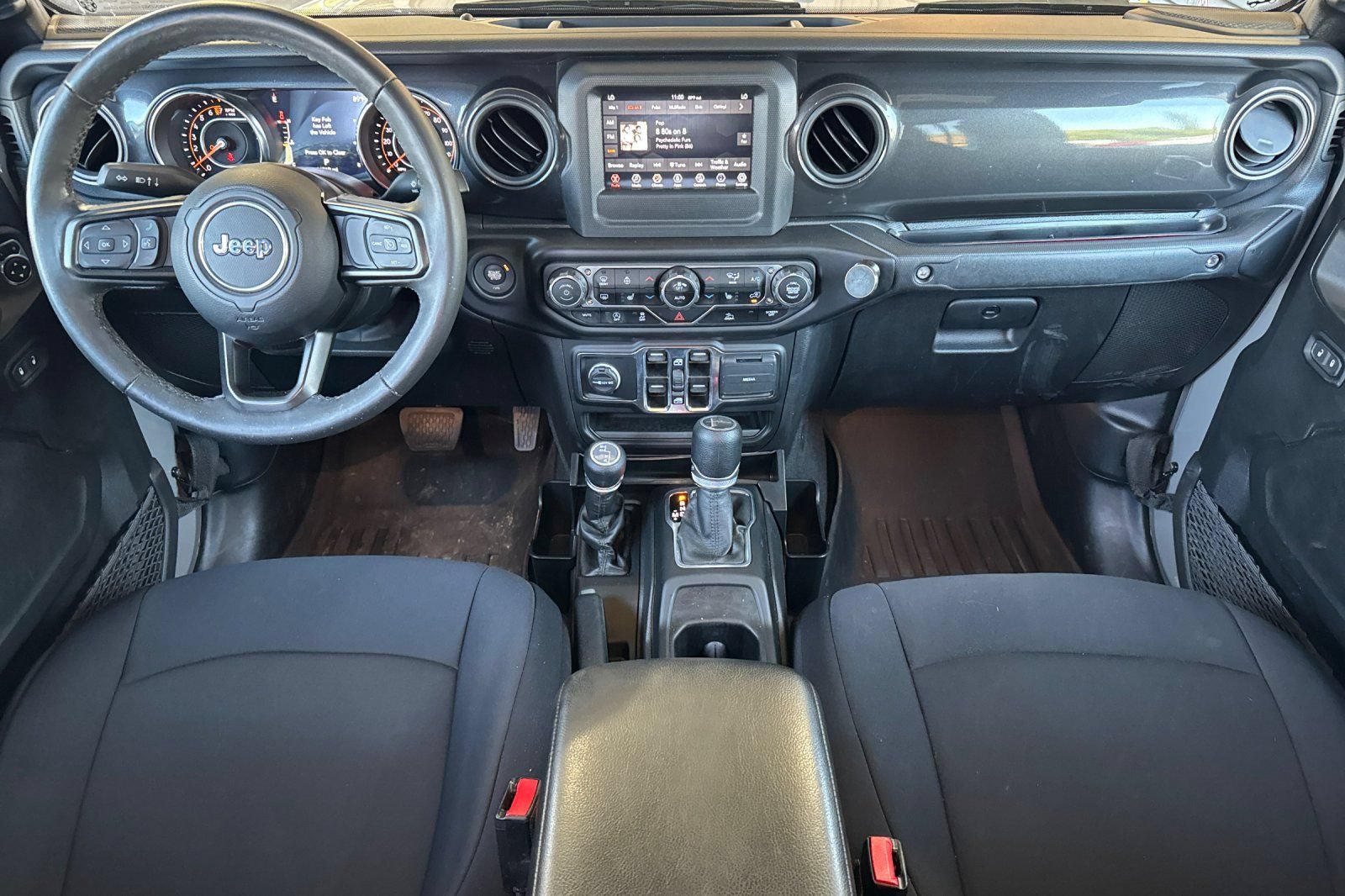 Used 2022 Jeep Gladiator Sport AWD/4WD image 12