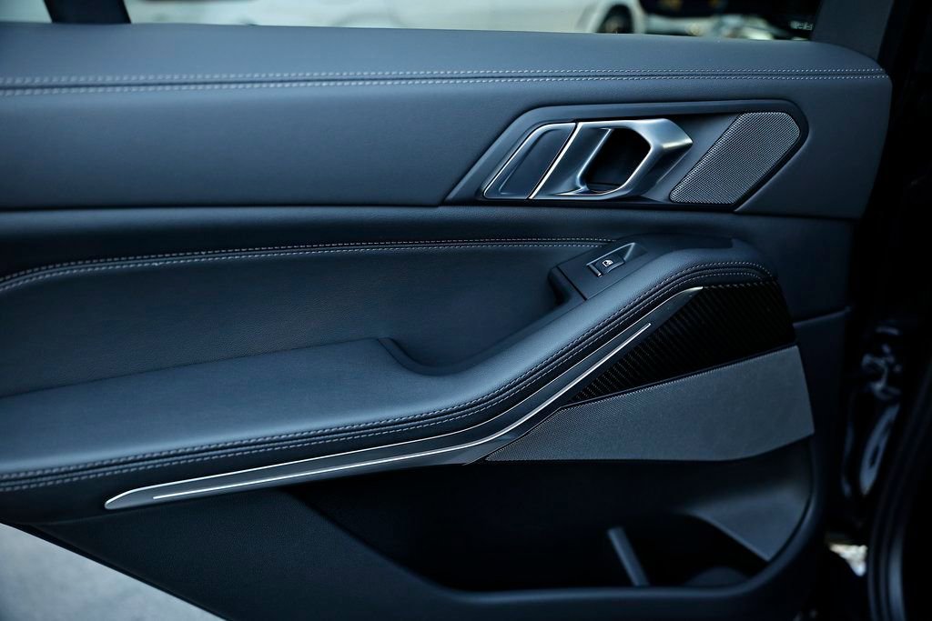 New 2026 BMW X5 M60i w/ Climate Comfort Package image 24