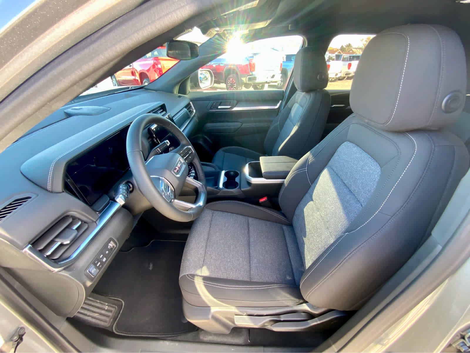 New 2026 GMC Terrain Elevation image 24