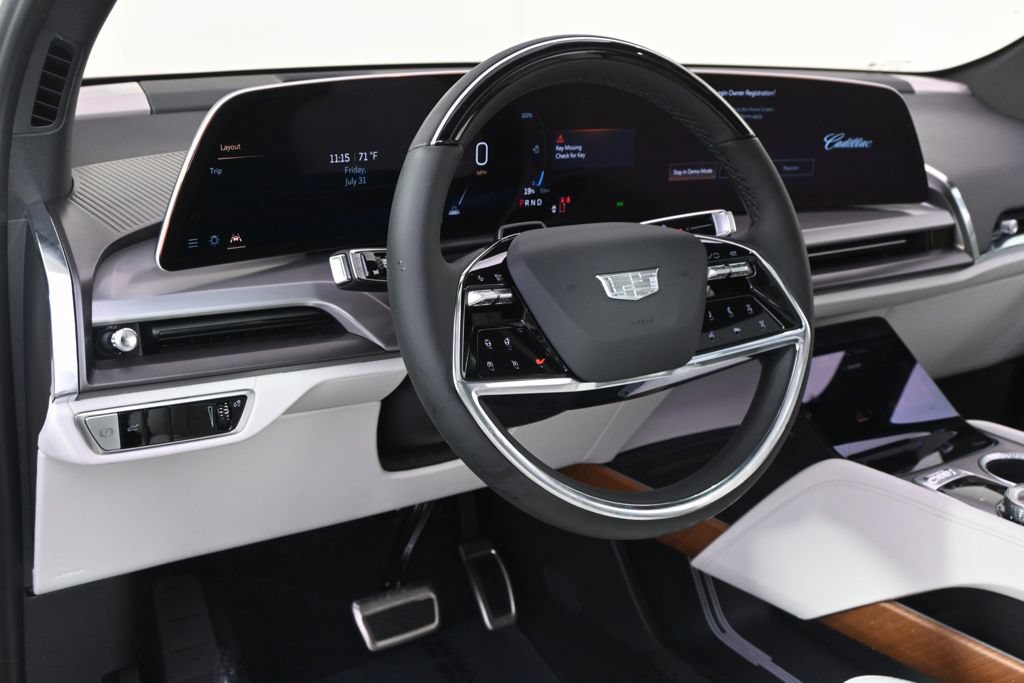 New 2027 Cadillac Vistiq Sport w/ LPO, Floor Liner Package AWD/4WD image 12