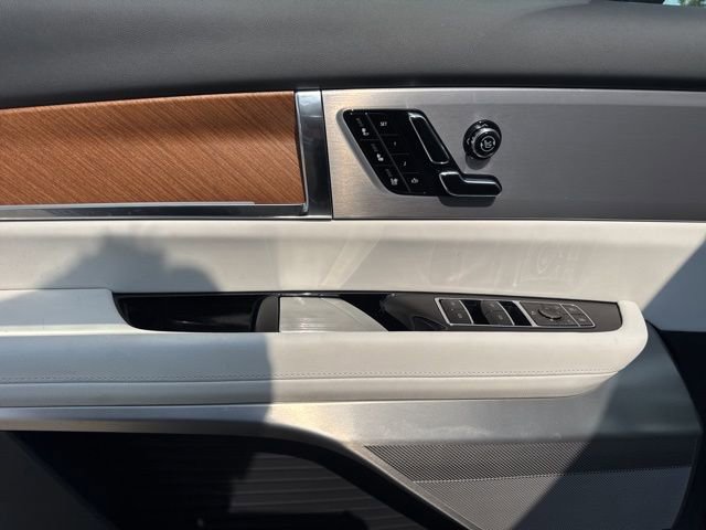 New 2026 Cadillac Vistiq Sport w/ LPO, Floor Liner Package image 28